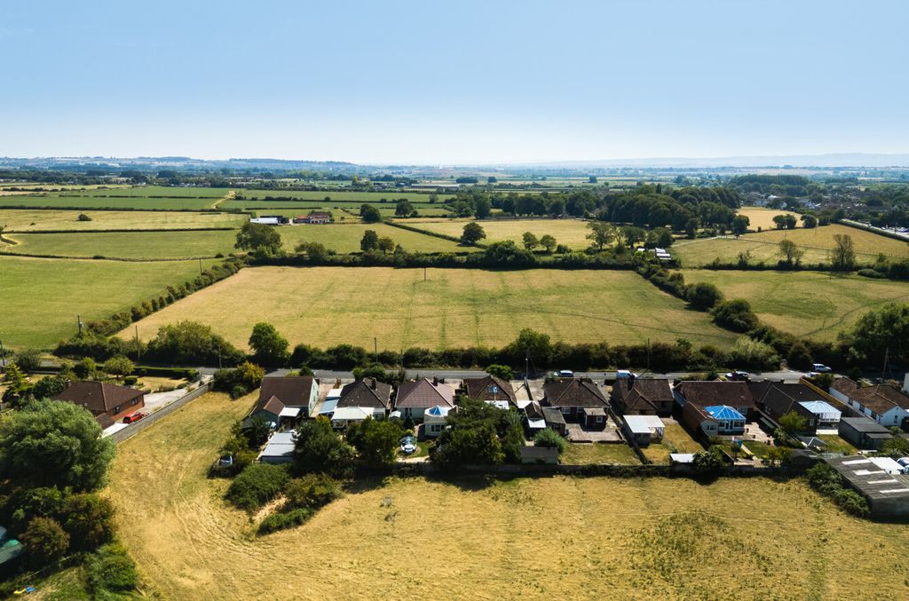 Property photo 2 of 24 1340412-6-689B61E...