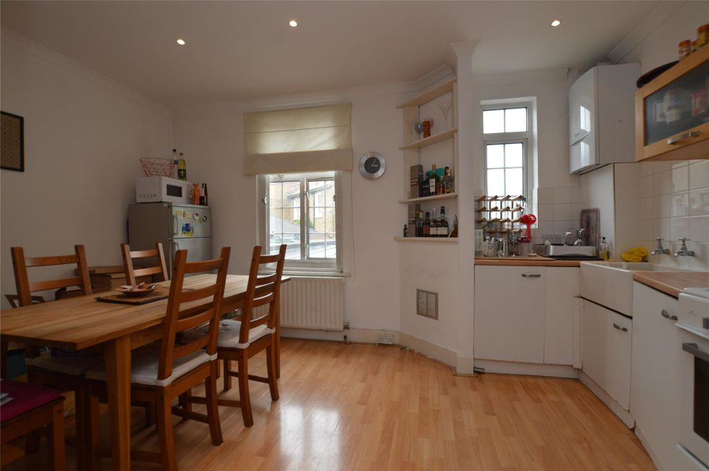 Property photo 2 of 8 Kitchen/Dining Area