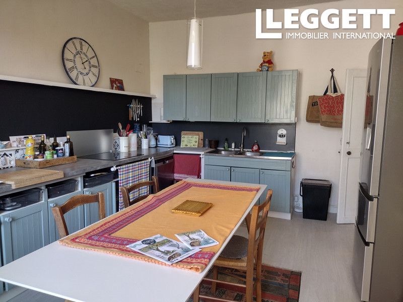 Property photo 3 of 10