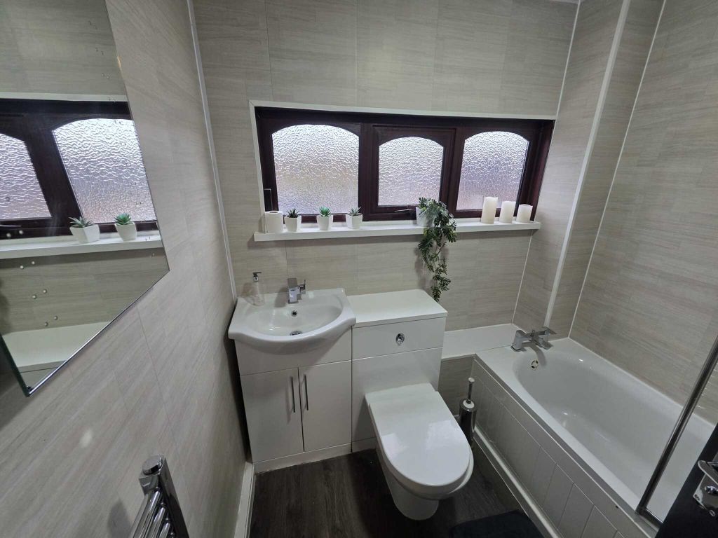 Property photo 3 of 3