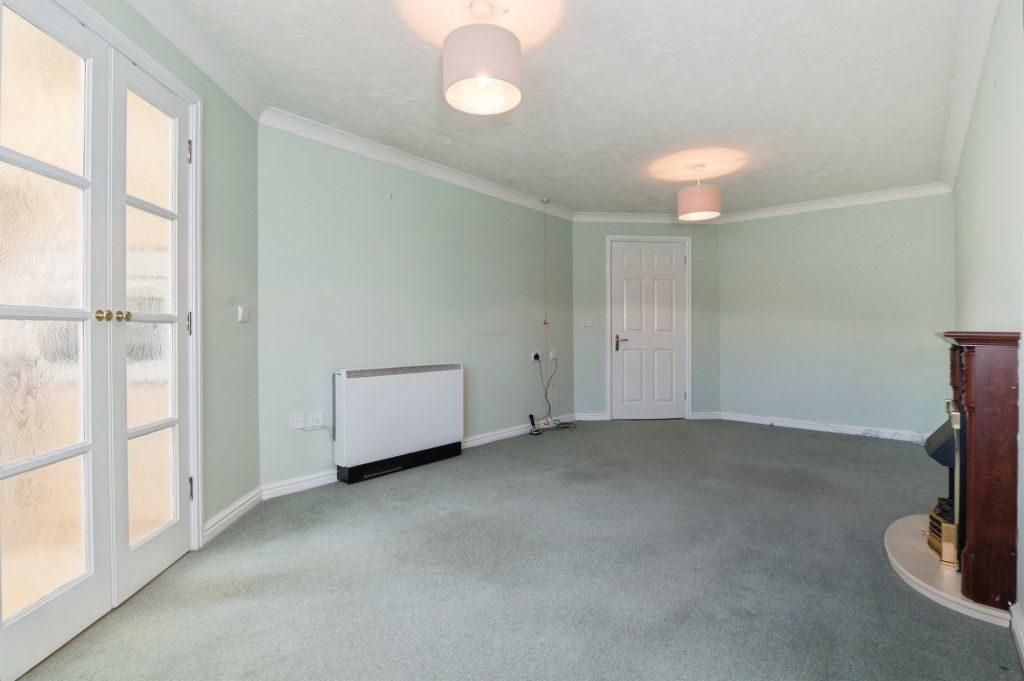 Property photo 3 of 11