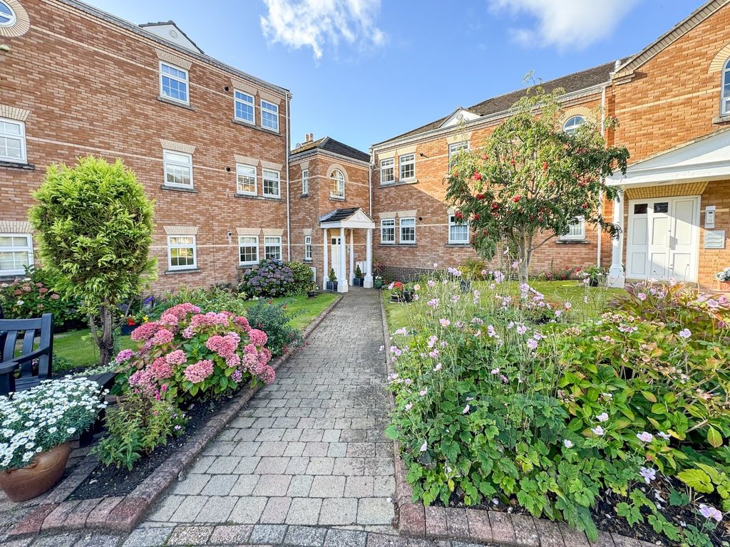 Property photo 3 of 18