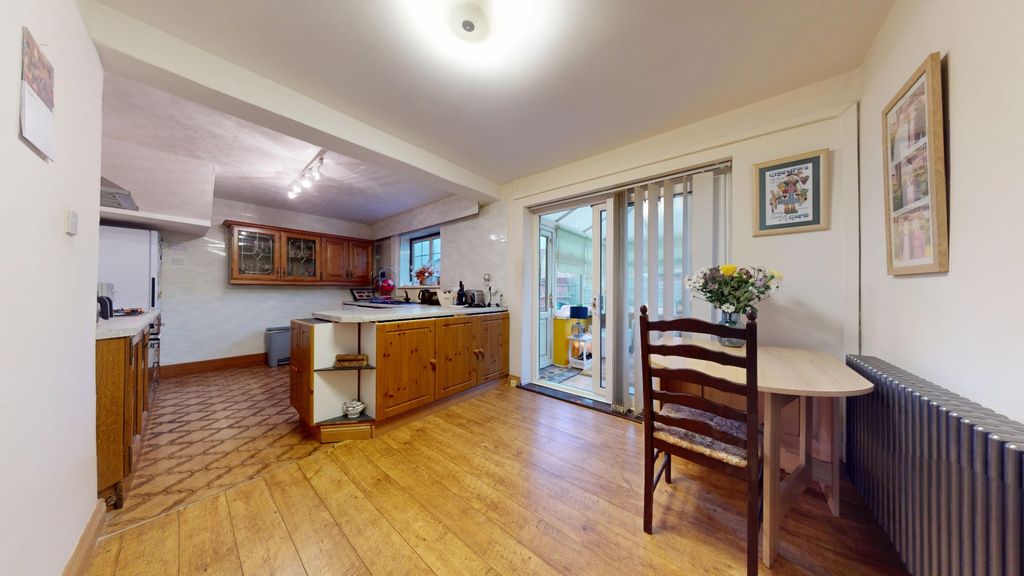 Property photo 3 of 20 4846466