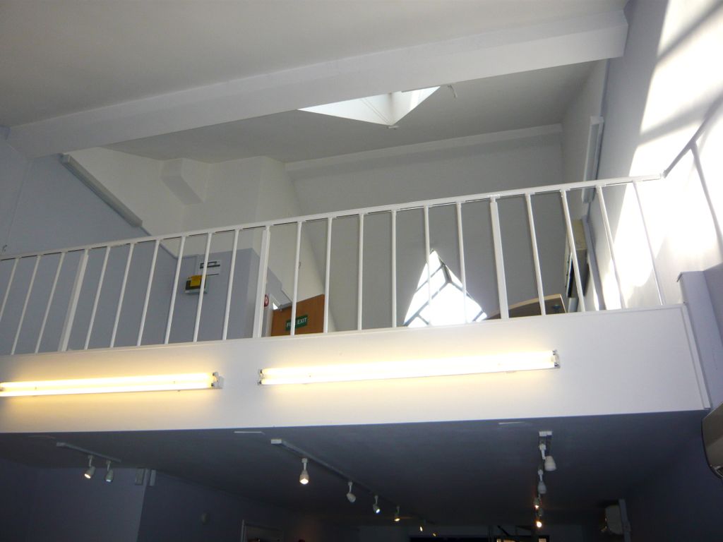 Property photo 3 of 6