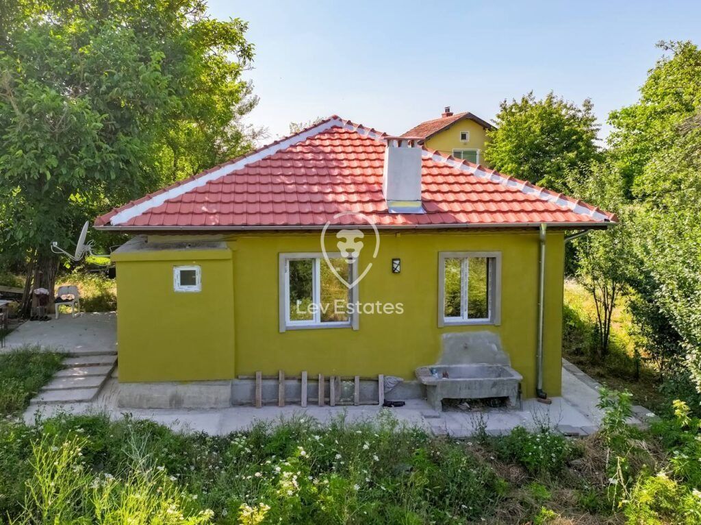 Property photo 1 of 14