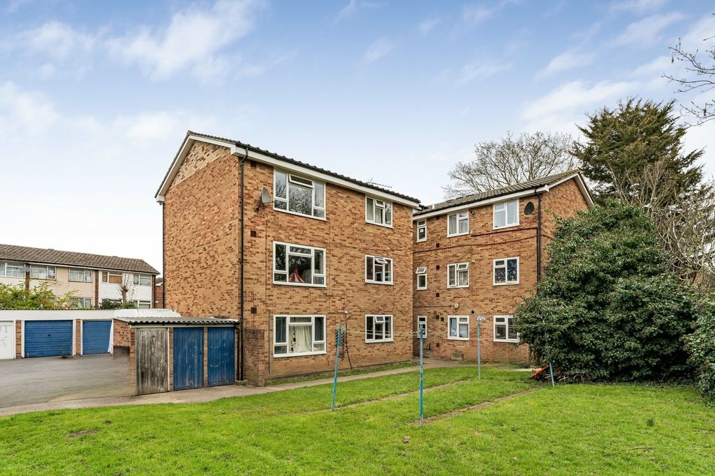 Property photo 1 of 12 Exterior