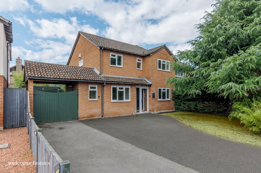 Property photo 1 of 26