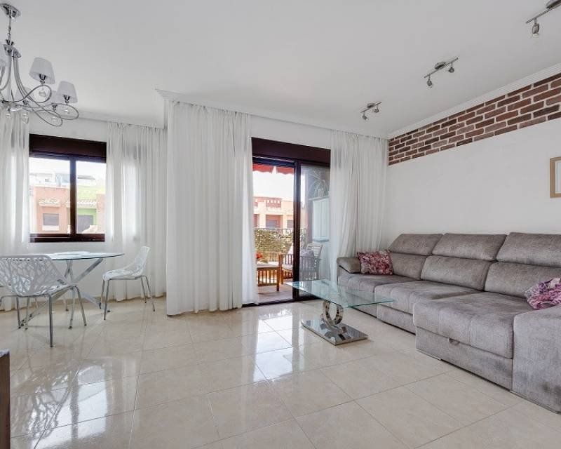 Property photo 2 of 33
