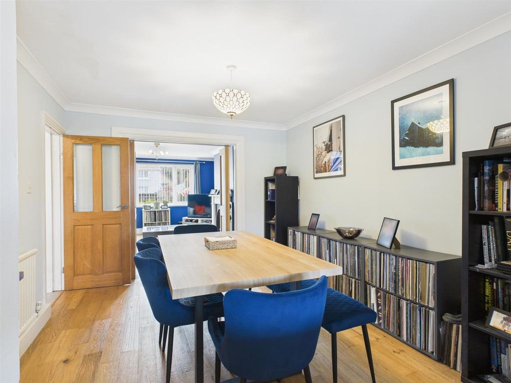 Property photo 3 of 15 Cam03055G0-Pr0271-Still023.Jpg