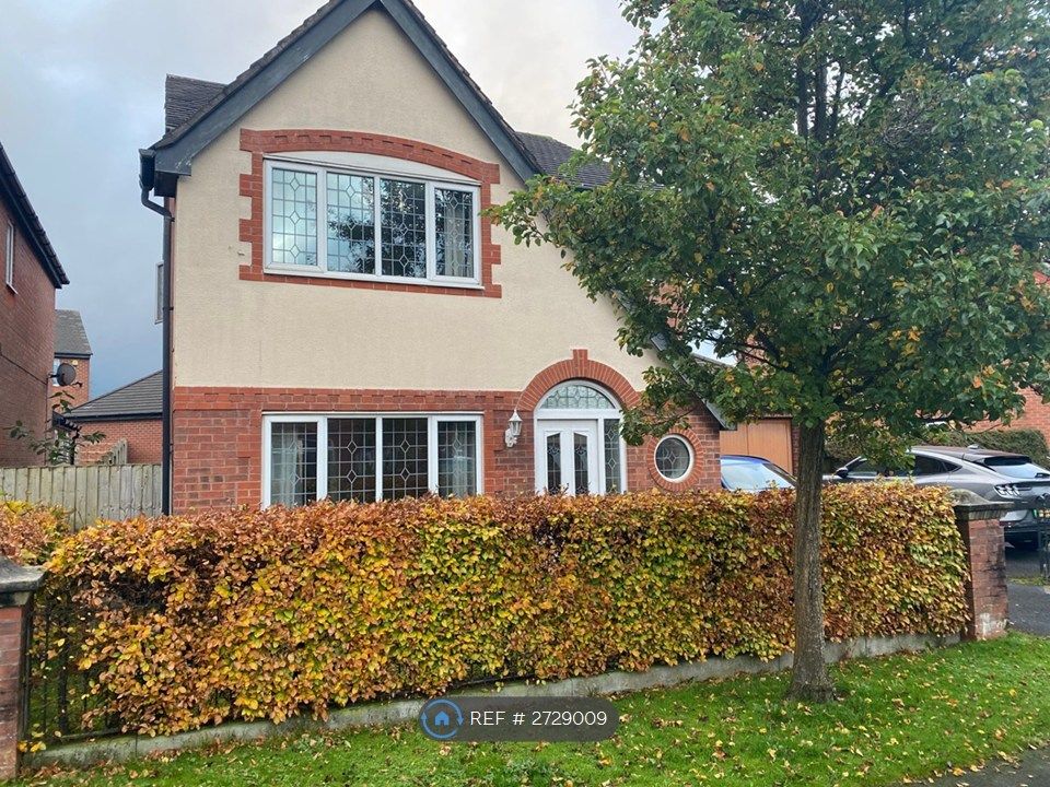 Property photo 2 of 9 Front - Wide Grass Verge &amp; Path