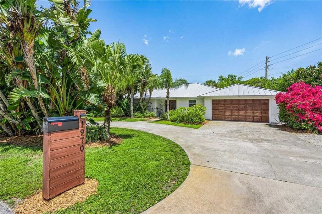 Property photo 1 of 31