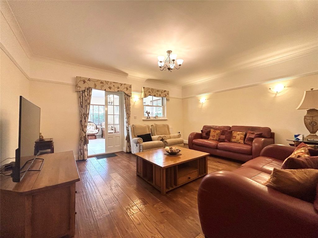 Property photo 2 of 5 Picture No. 05
