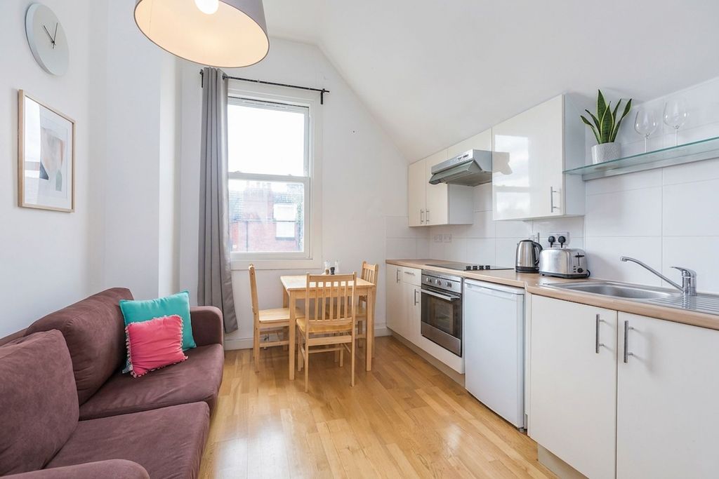 Property photo 2 of 5