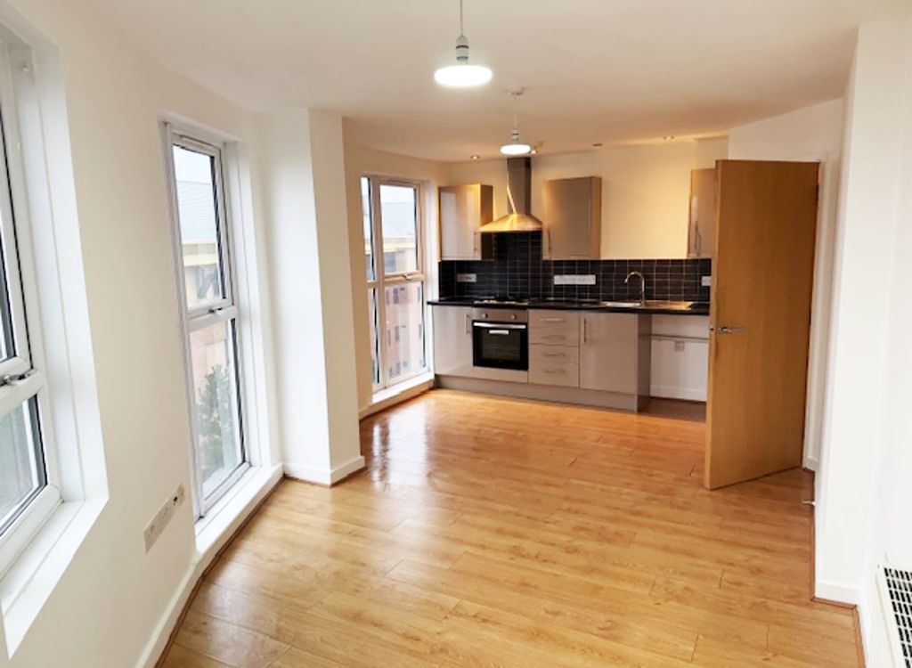 Property photo 2 of 8 Skyline5