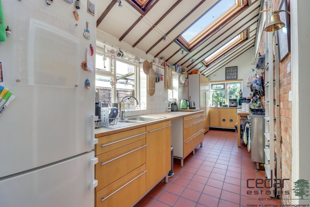 Property photo 2 of 19