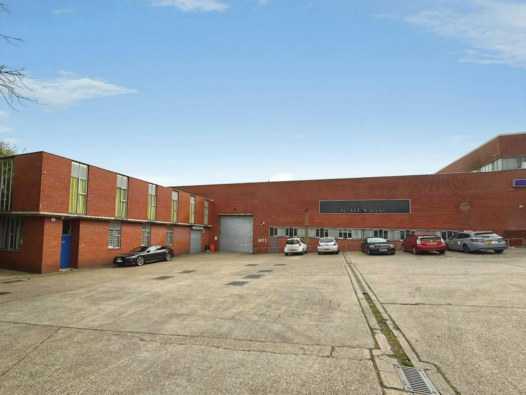 Property photo 1 of 9 A61Fd4c9-Whatsapp 20Image 202026-03-23 20At 2009.52.46.Jpeg