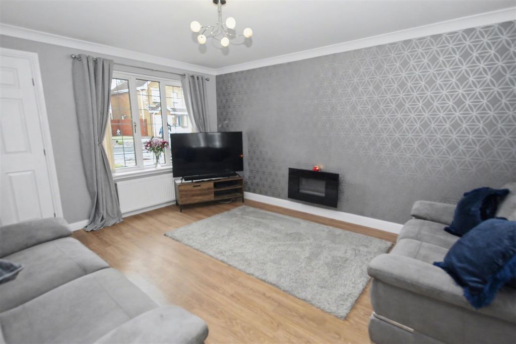 Property photo 3 of 21 3.Jpg