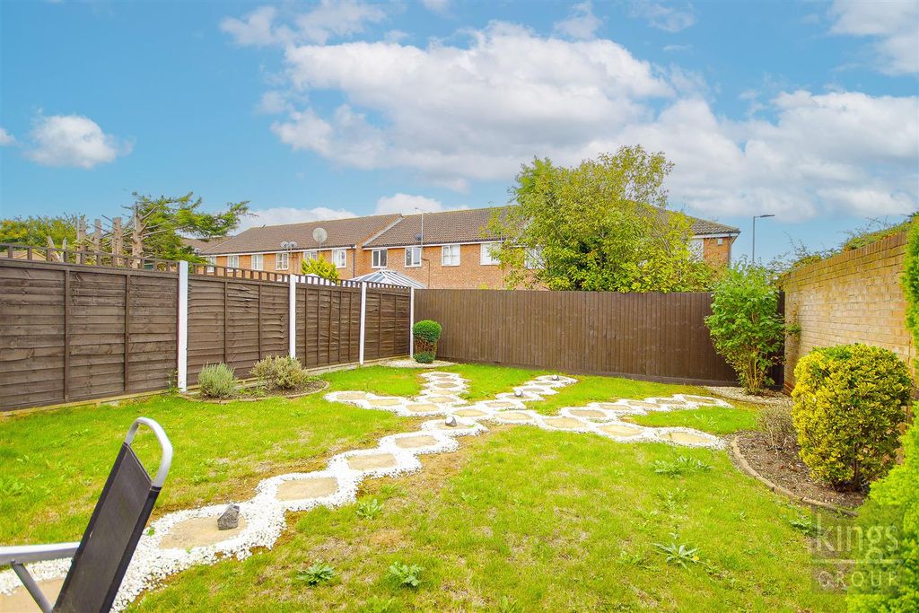 Property photo 2 of 23