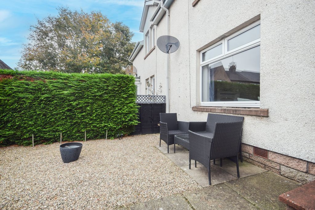 Property photo 2 of 21 Dsc_0144-2-Edit