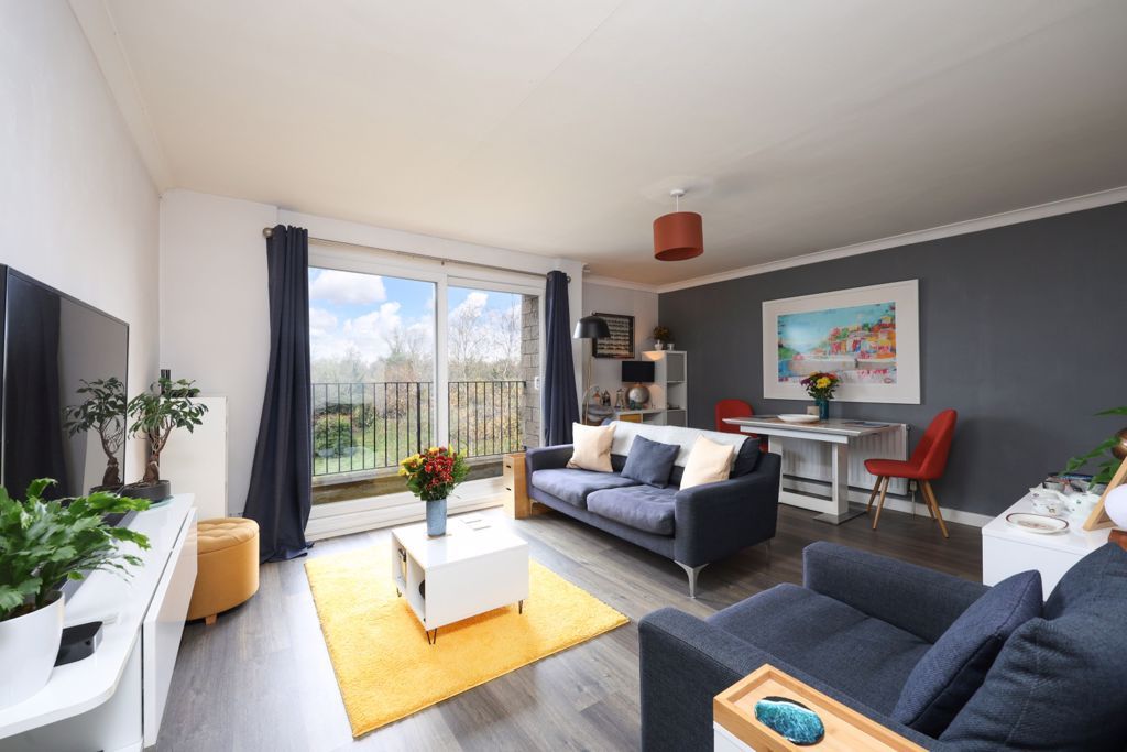 Property photo 2 of 12 Sitting/Dining Room