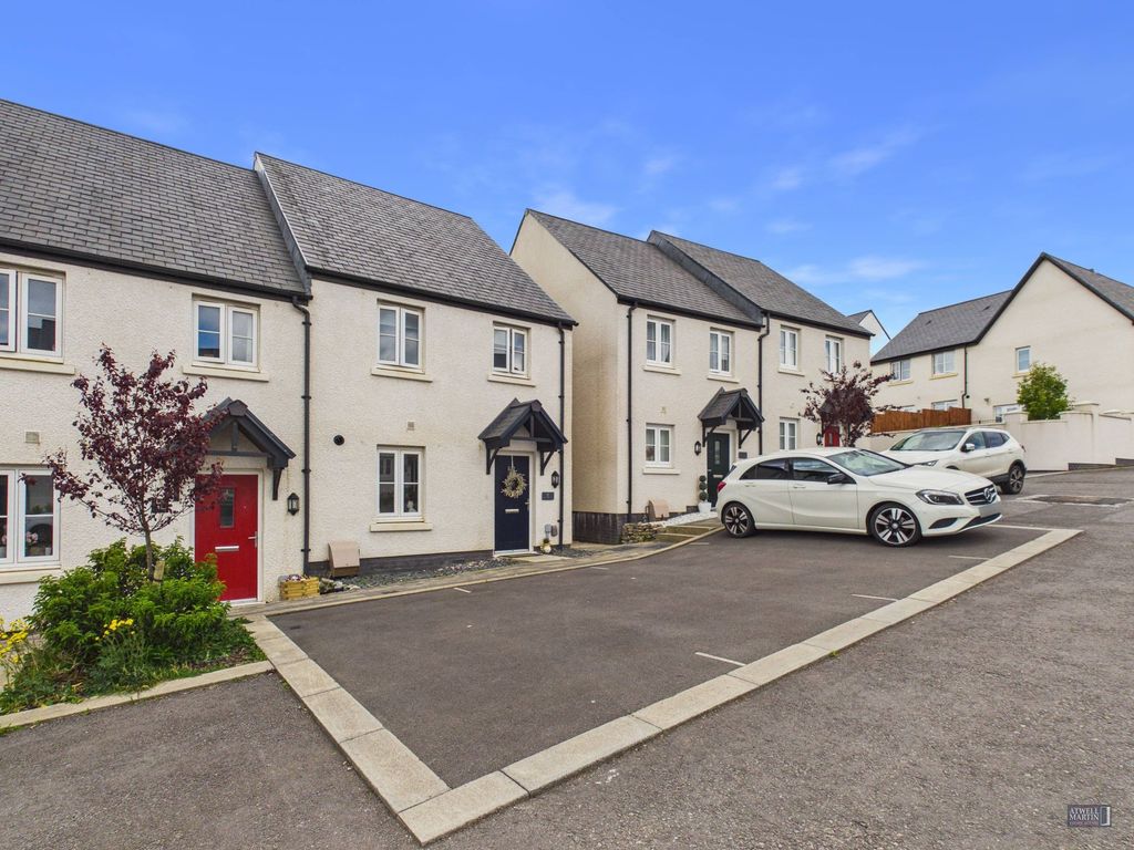 Property photo 1 of 31