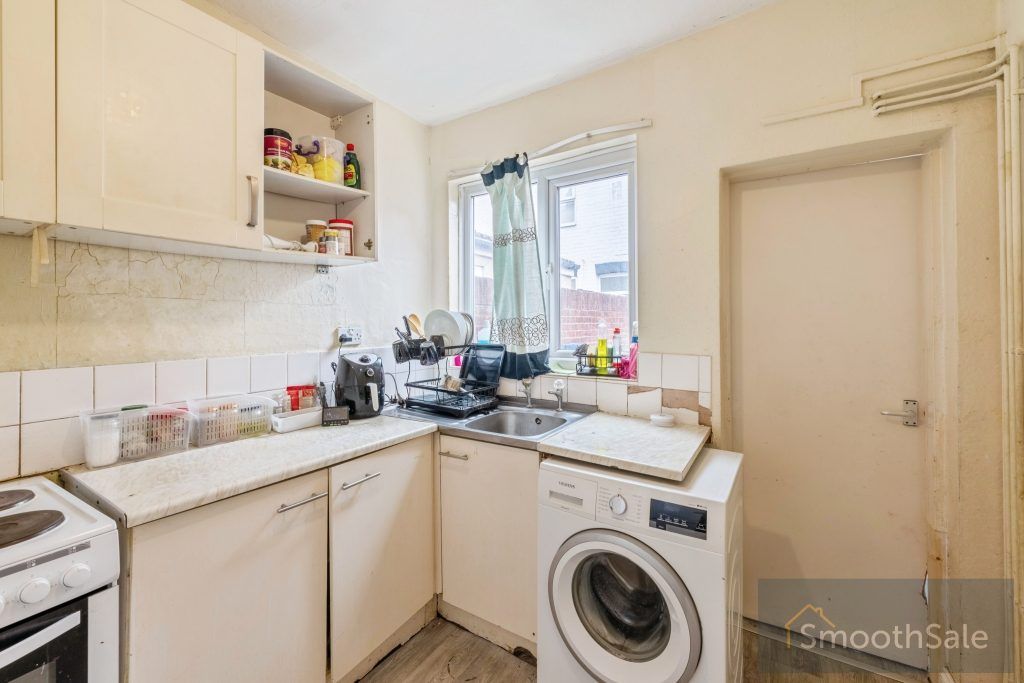 Property photo 3 of 13