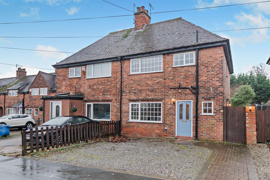 Property photo 1 of 11 8676597-Exterior02-800.Jpg