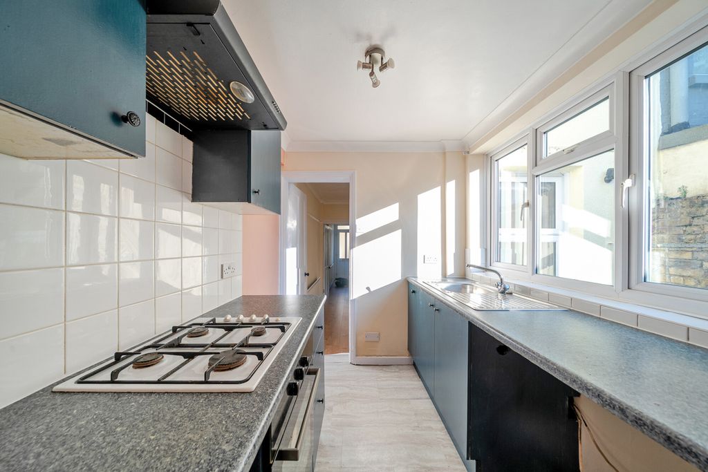 Property photo 2 of 15 Kitchen