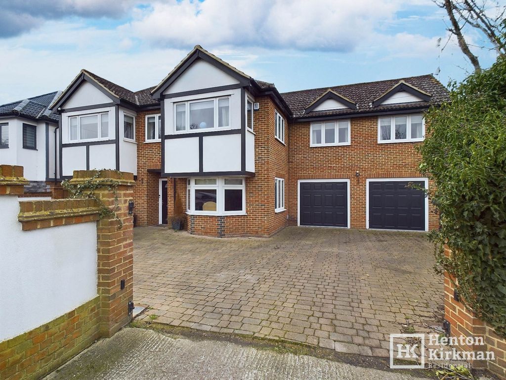 Property photo 1 of 29