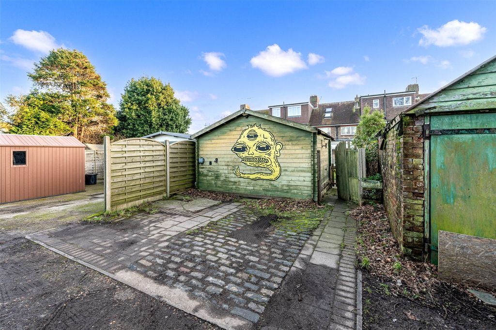 Property photo 2 of 23 Picture No. 23