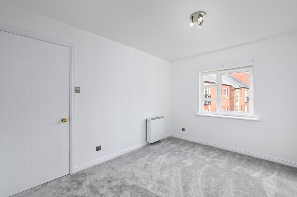 Additional image 7 of 2 bed flat for saleCovent House, George Street, York YO1