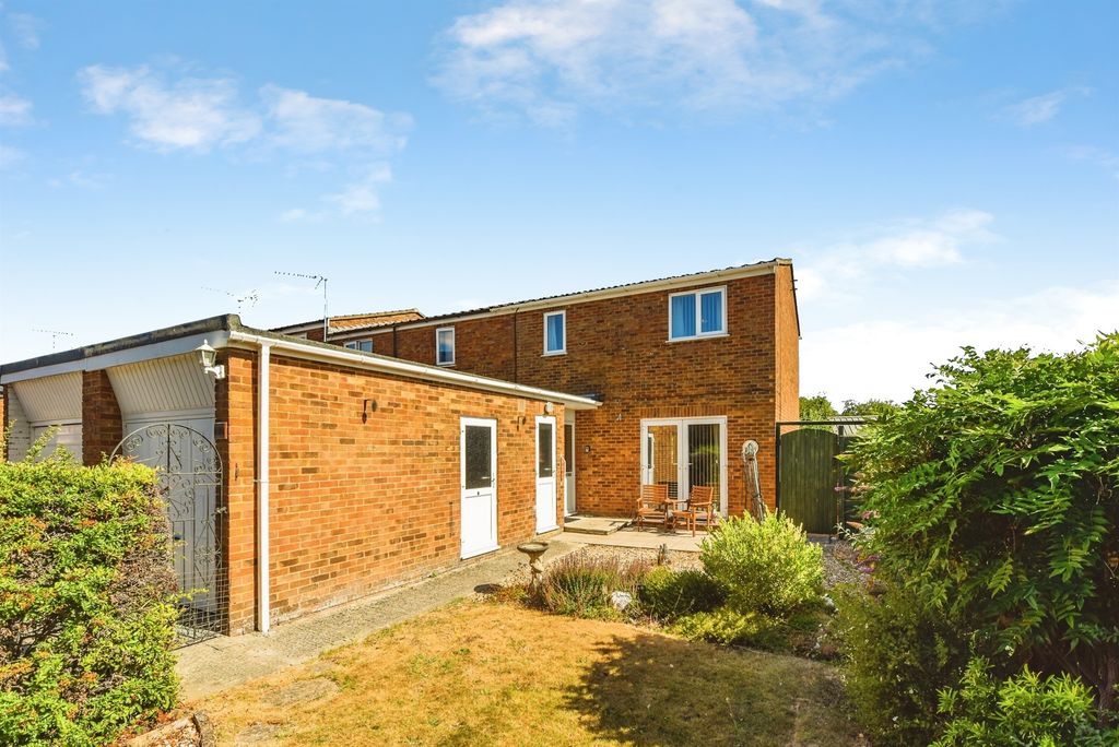 Property photo 1 of 18