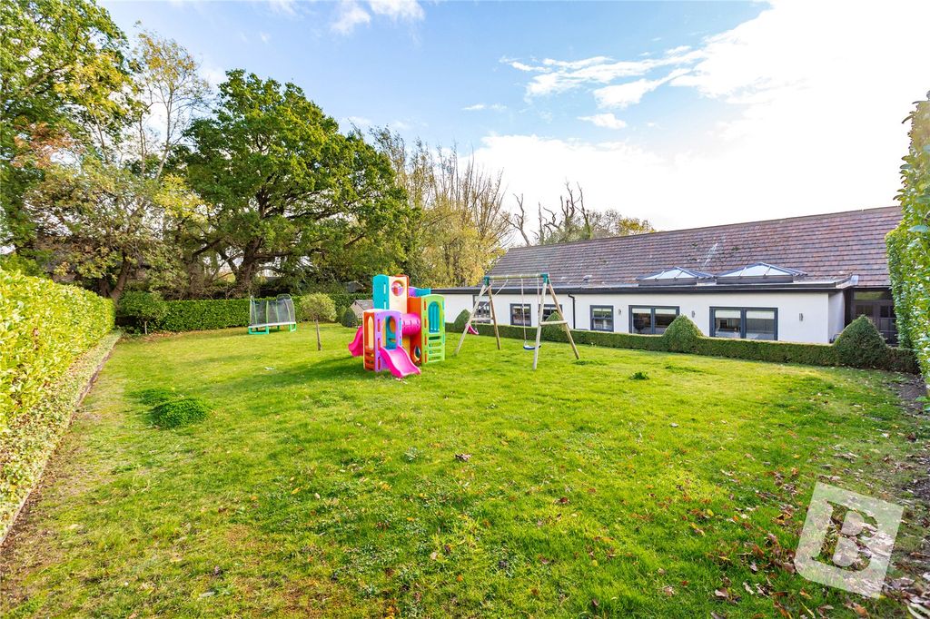 Property photo 2 of 28 Picture No. 22