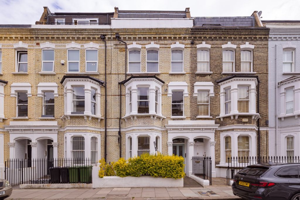 Property photo 1 of 6