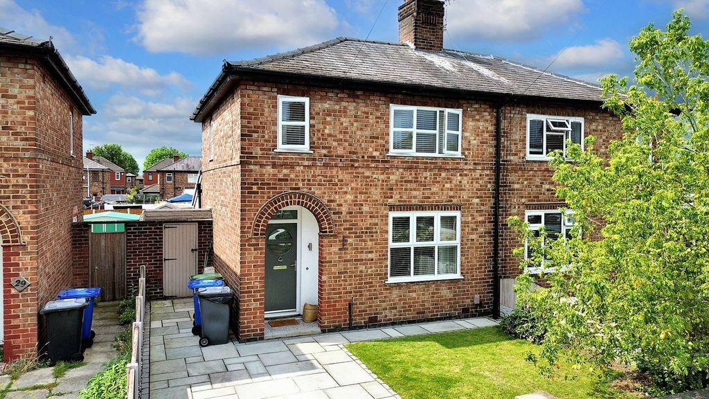 Property photo 1 of 33