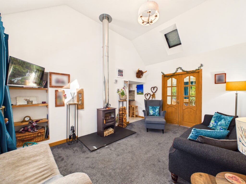 Property photo 3 of 27