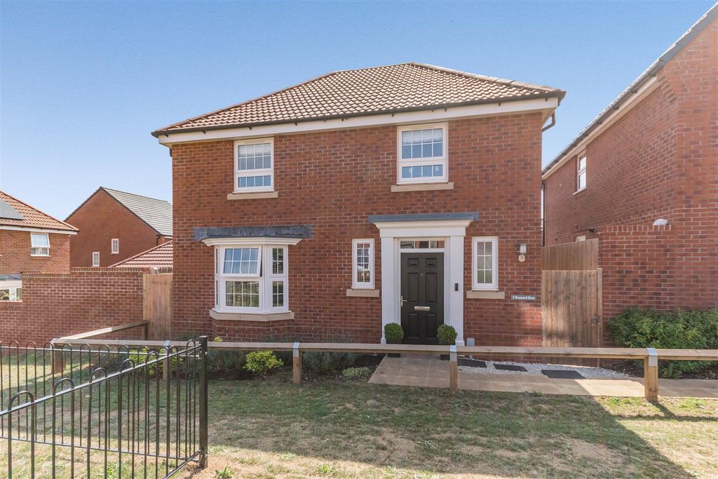 Property photo 1 of 27