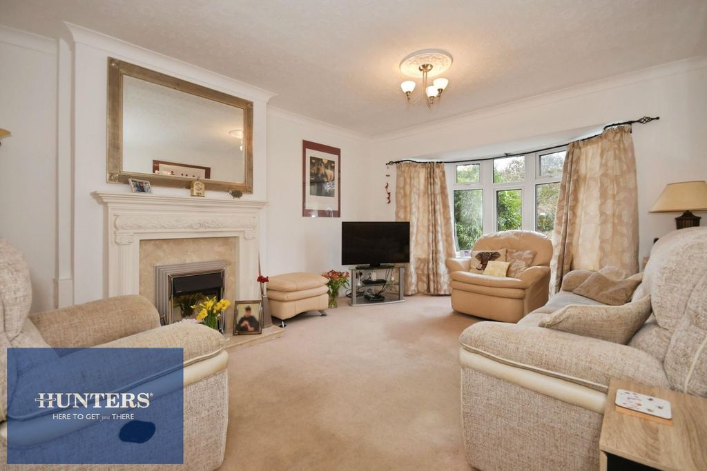 Property photo 2 of 16 Lounge 02.Jpg