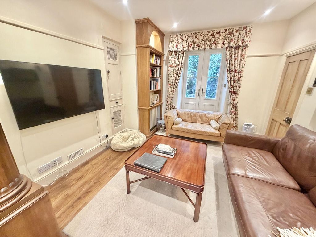 Property photo 3 of 31 Drawing Room