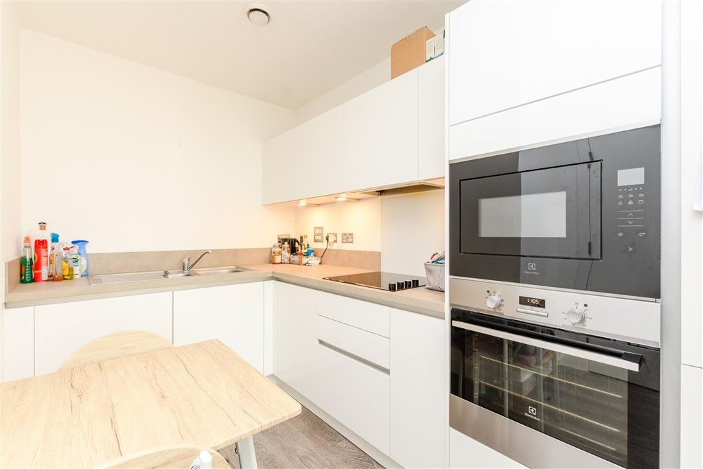 Property photo 2 of 9 Kitchen/Lounge/Diner