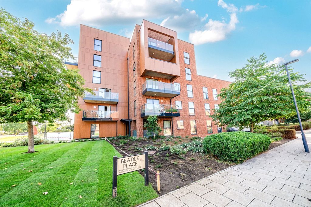 Property photo 1 of 19 External