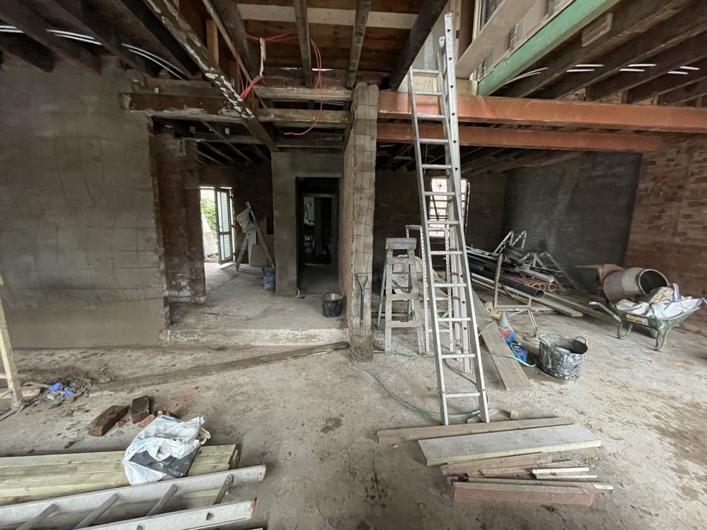 Property photo 2 of 7