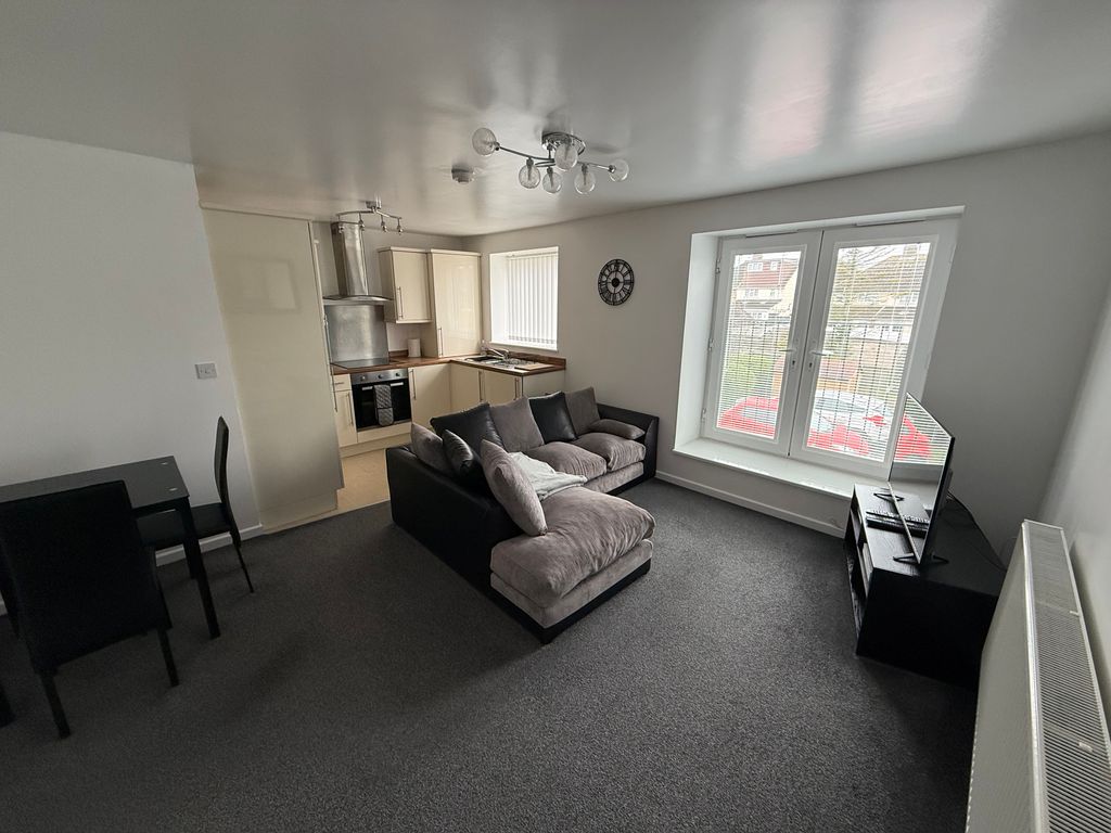 Property photo 2 of 7