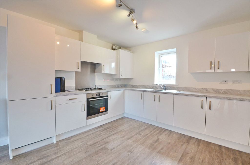 Property photo 3 of 9 Picture No. 05