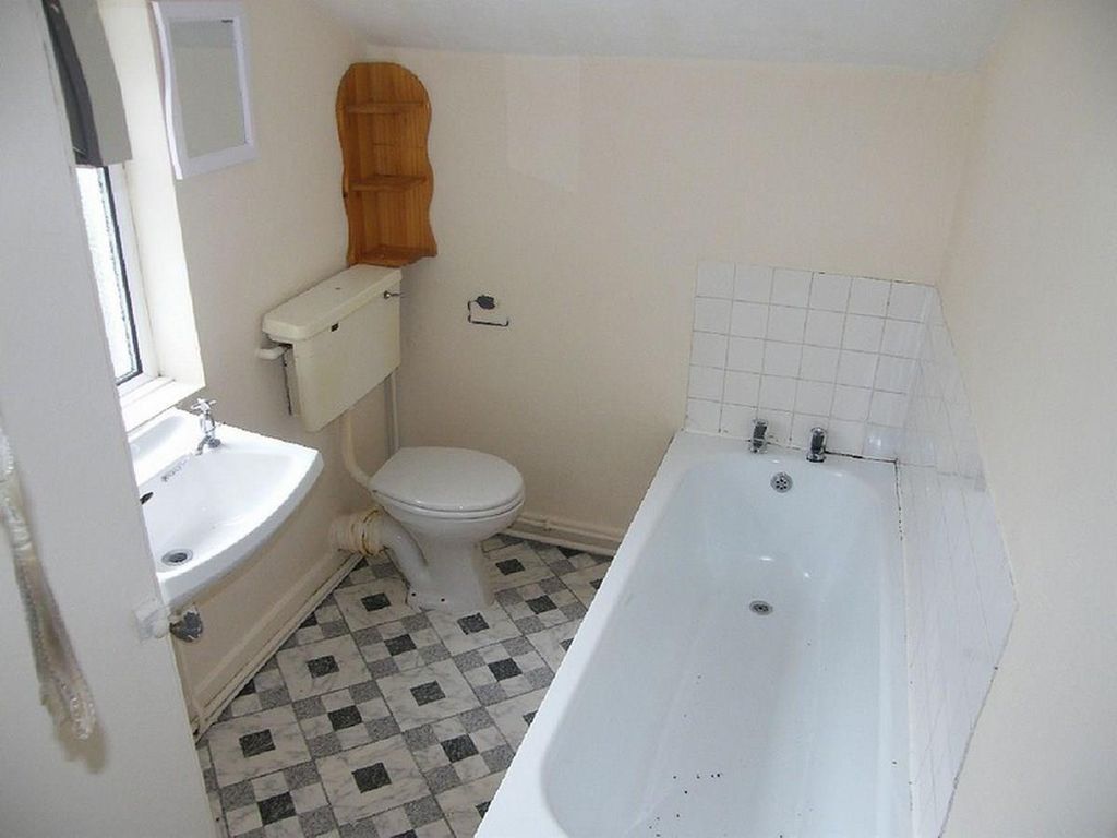 Property photo 2 of 4