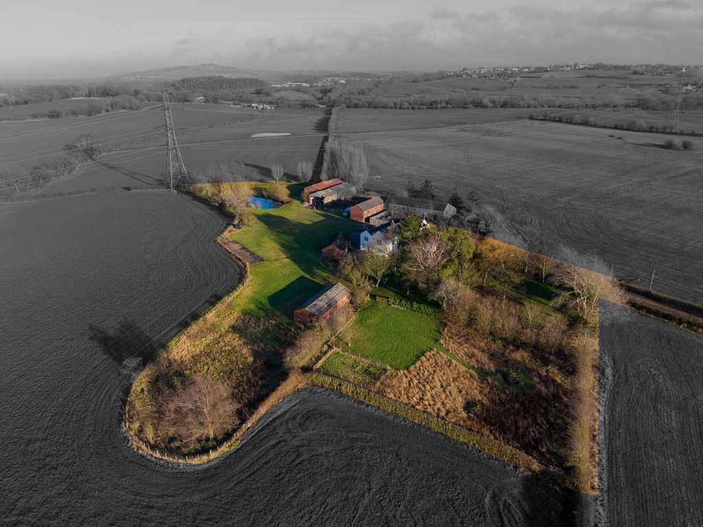 Property photo 3 of 62