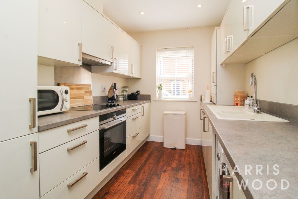 Property photo 2 of 16 4437152