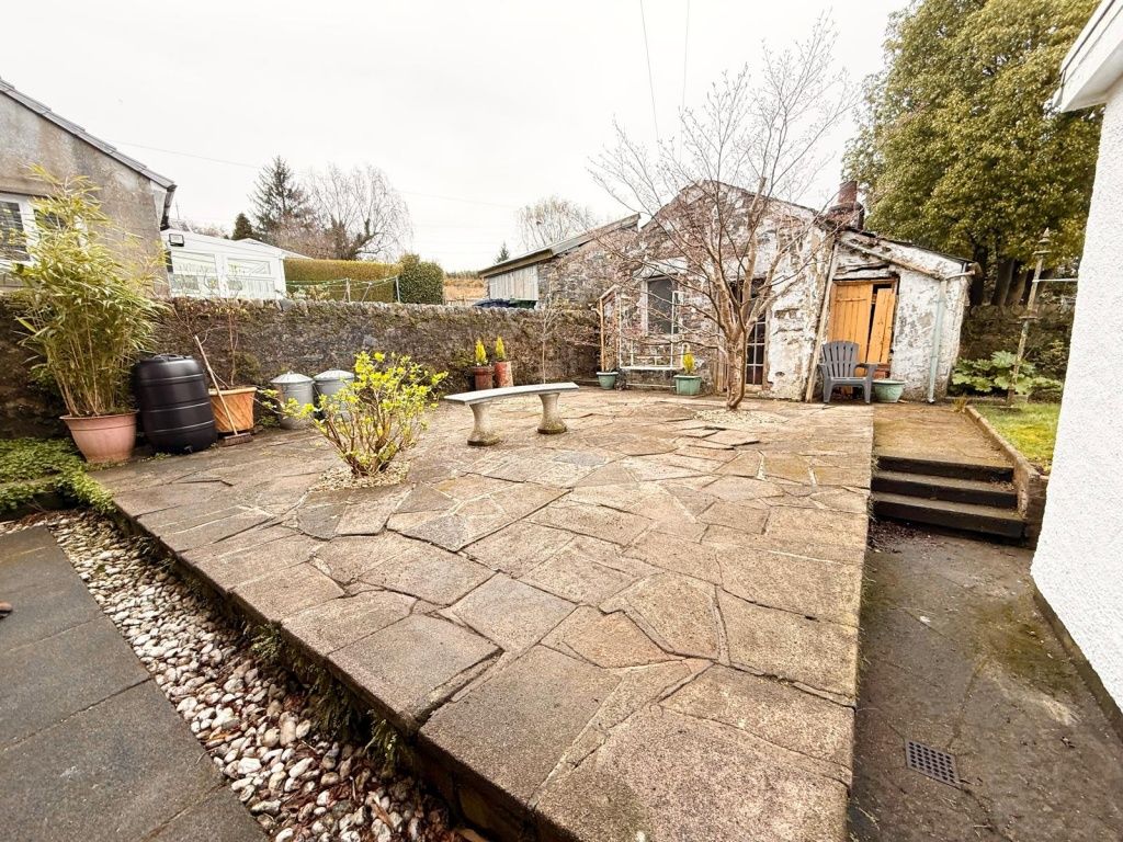 Property photo 3 of 23