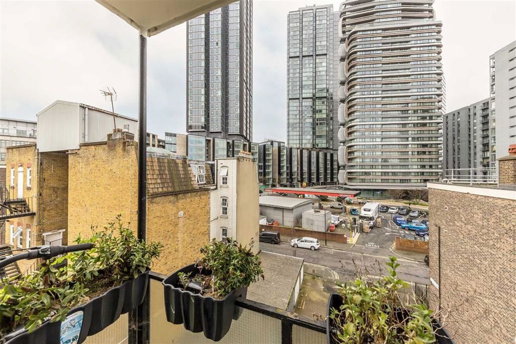 Property photo 3 of 5