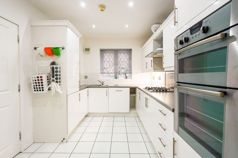 Property photo 2 of 33 Photo 26